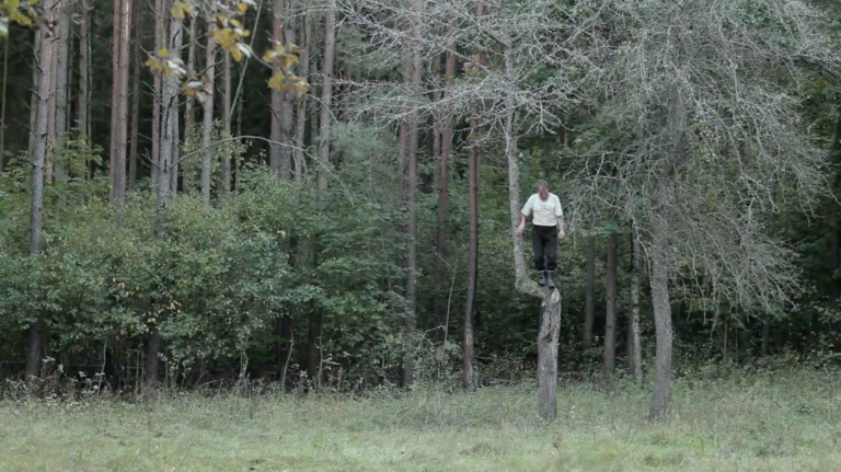 Inéditas: Dead Ears (2016), de Linas Mikuta