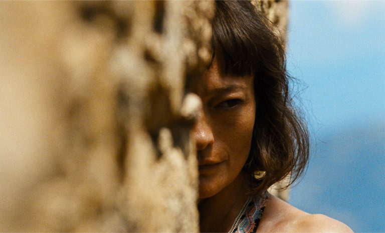 Crítica: Laissez bronzer les cadavres (2017), de Helene Cattet y Bruno Forzani