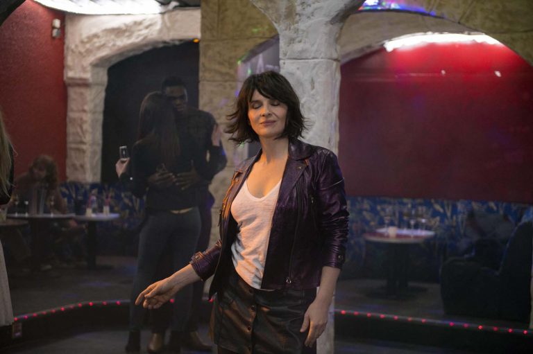 Crítica: Un bello sol interior (2017), de Claire Denis
