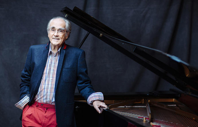 Michel Legrand compuso la música del filme inconcluso de Orson Welles