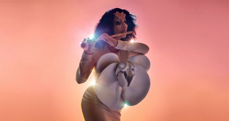 Björk convocó a Lucrecia Martel para que dirija su nuevo espectáculo