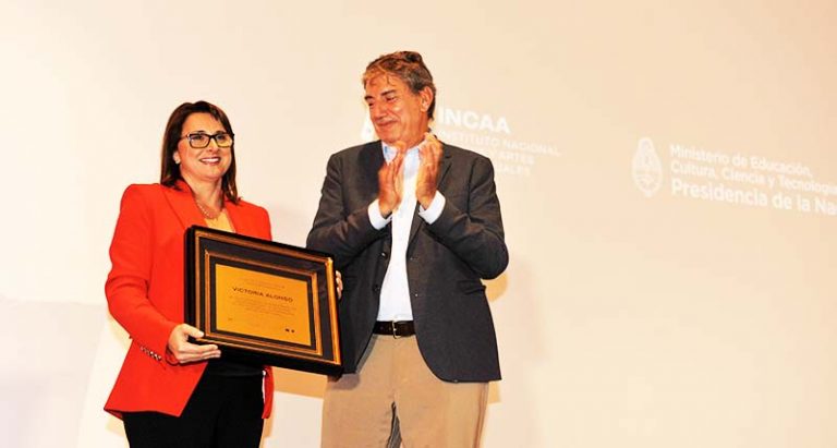 El INCAA premió a la productora argentina Victoria Alonso, ejecutiva de Marvel Studios